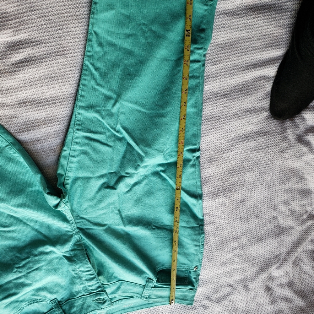 Capris - Picture 2 of 5